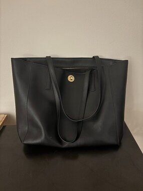 Black Leather Michael Kors Tote with Gold Hardware